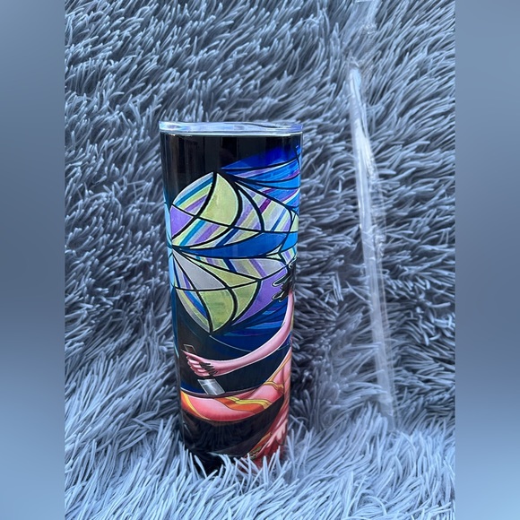Wednesday Addams 20oz tumbler with closing lid! - Picture 5 of 6